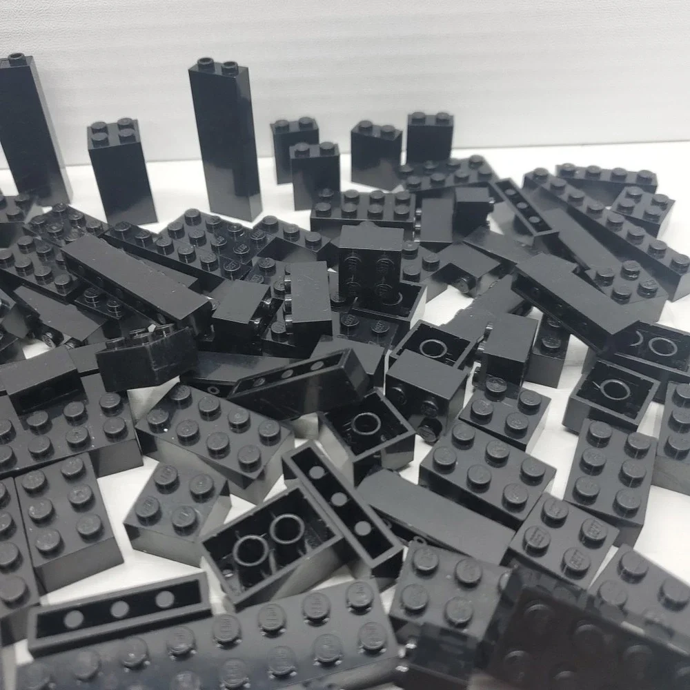 Lego Parts Bricks - Lot Of 140 Black Bricks Assorted‎ Sizes